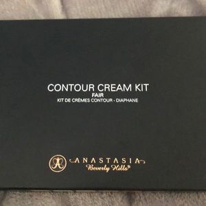 Brand new, ABH cream contour kit in Fair.